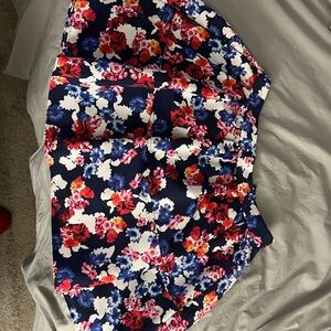 Super cute floral skirt!